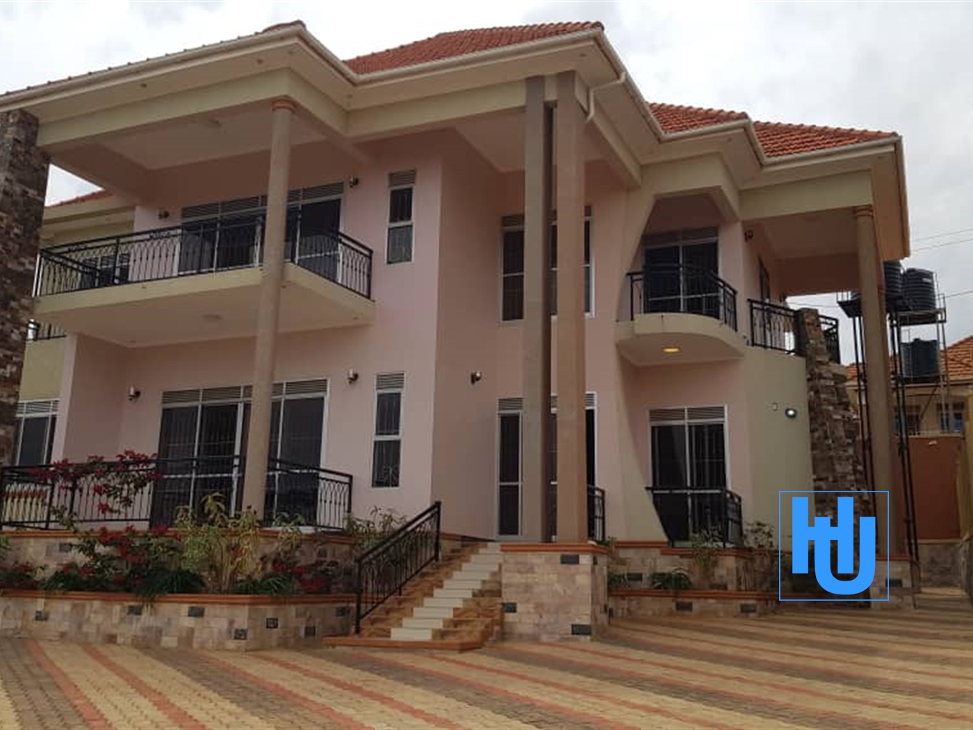 Mansion for sale in Bwebajja Wakiso