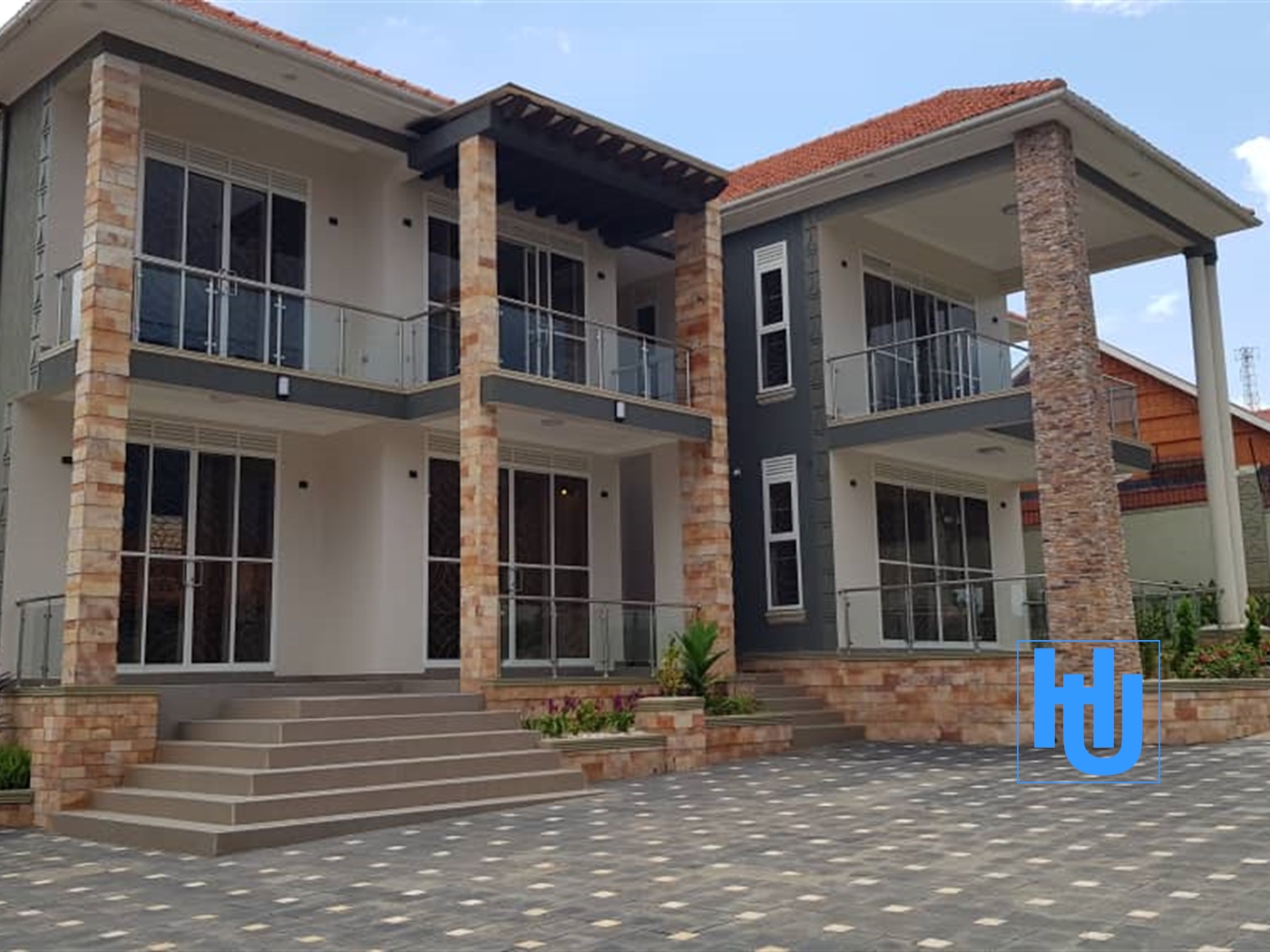 Mansion for sale in Kitende Wakiso