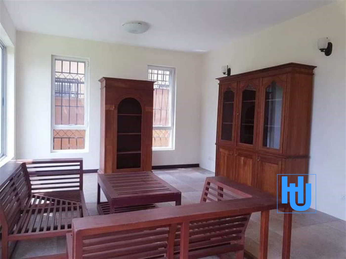 Mansion for sale in Lubowa Wakiso