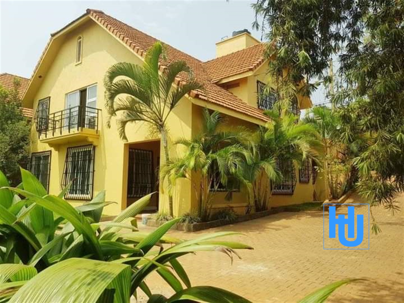 Mansion for sale in Lubowa Wakiso