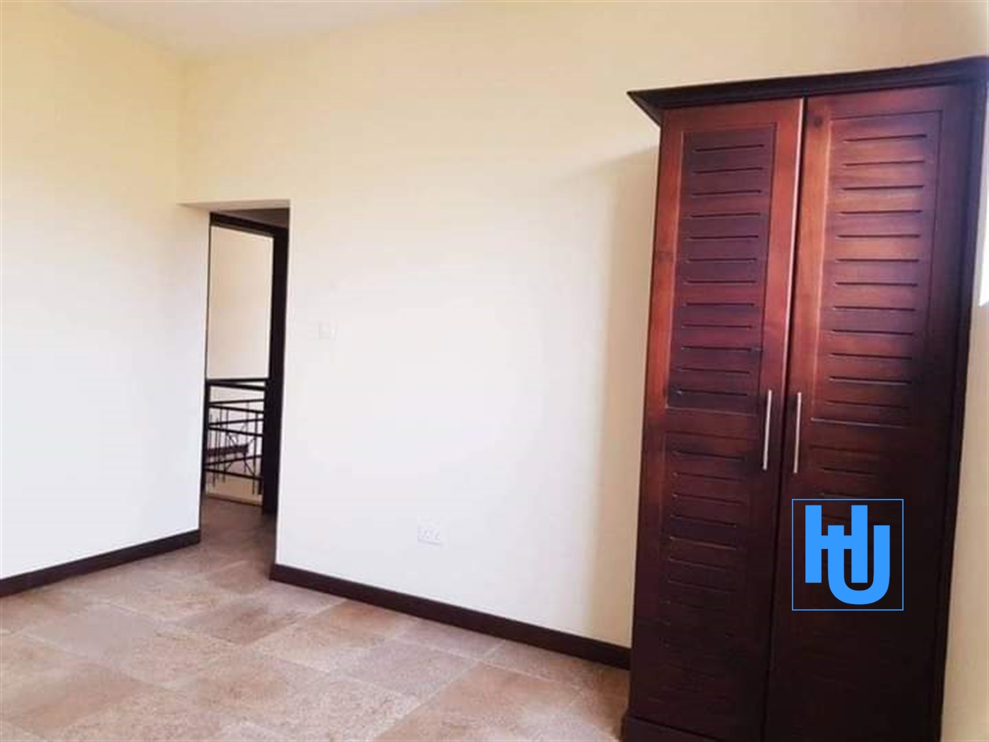 Mansion for sale in Lubowa Wakiso