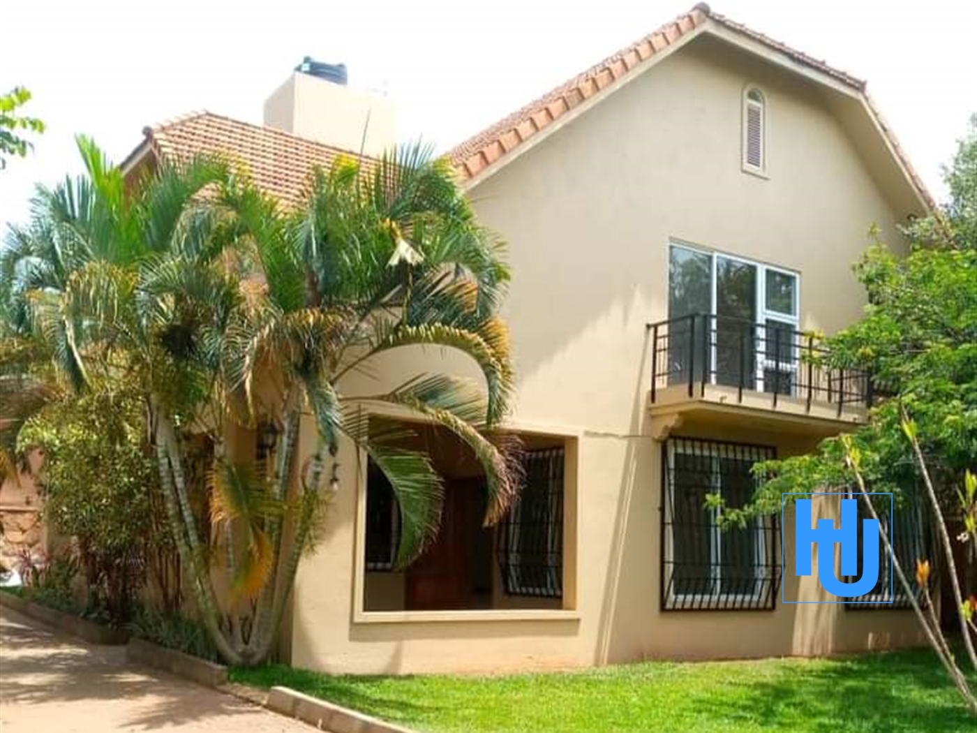 Mansion for sale in Lubowa Wakiso