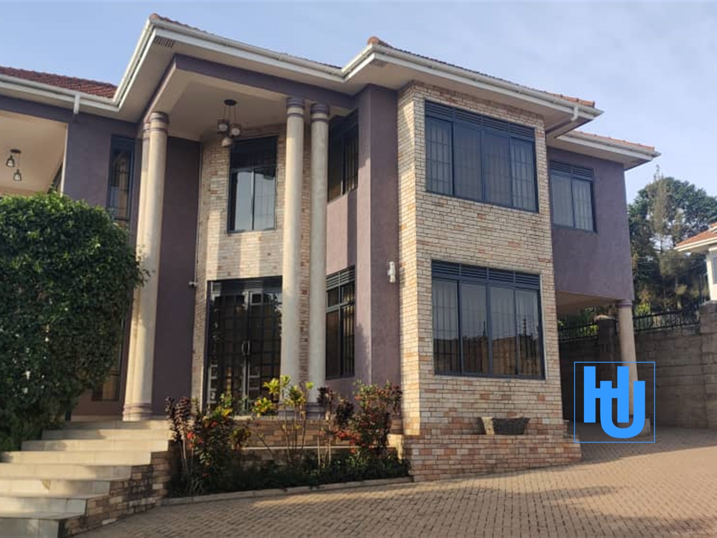 Mansion for sale in Buziga Wakiso