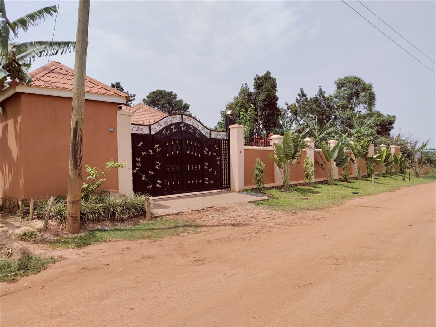 Bungalow for sale in Gayaza Wakiso