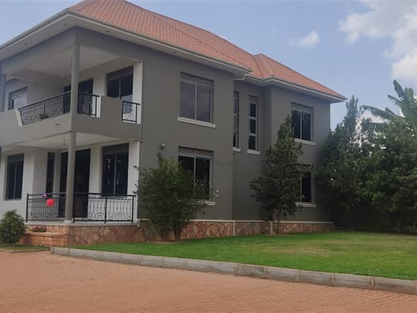 Storeyed house for sale in Kira Wakiso