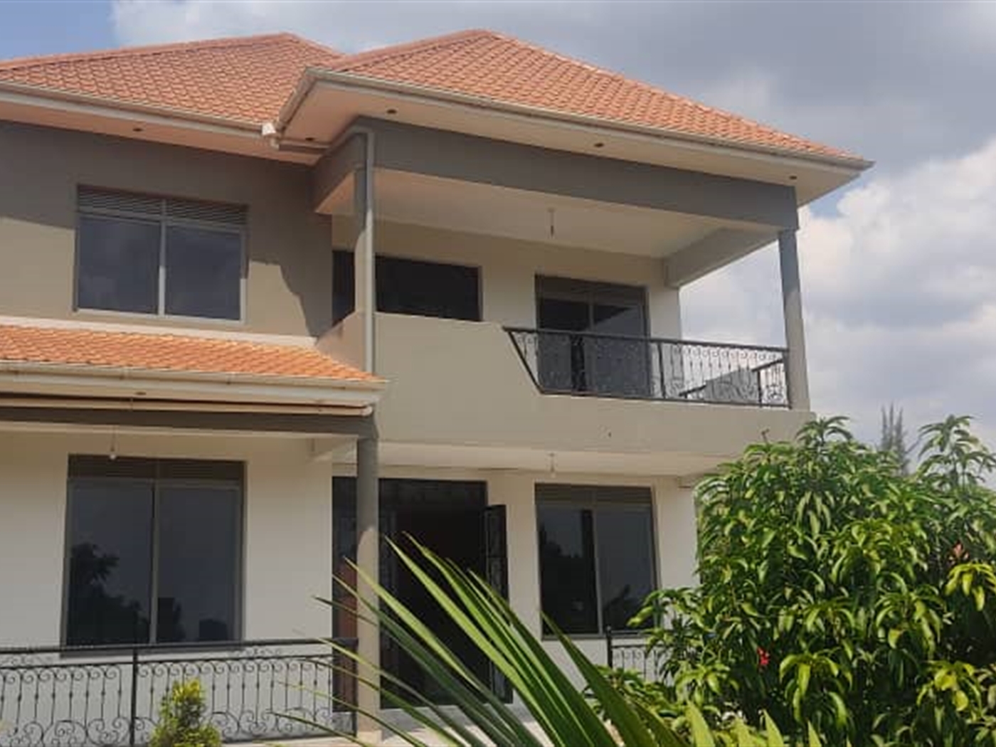 Storeyed house for sale in Kira Wakiso