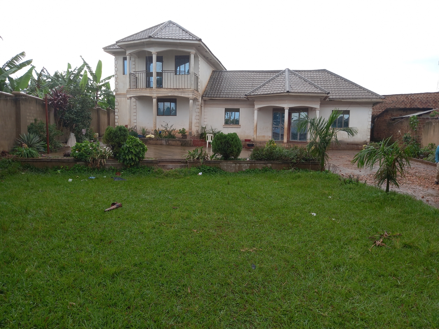 Storeyed house for sale in Kiwenda Wakiso