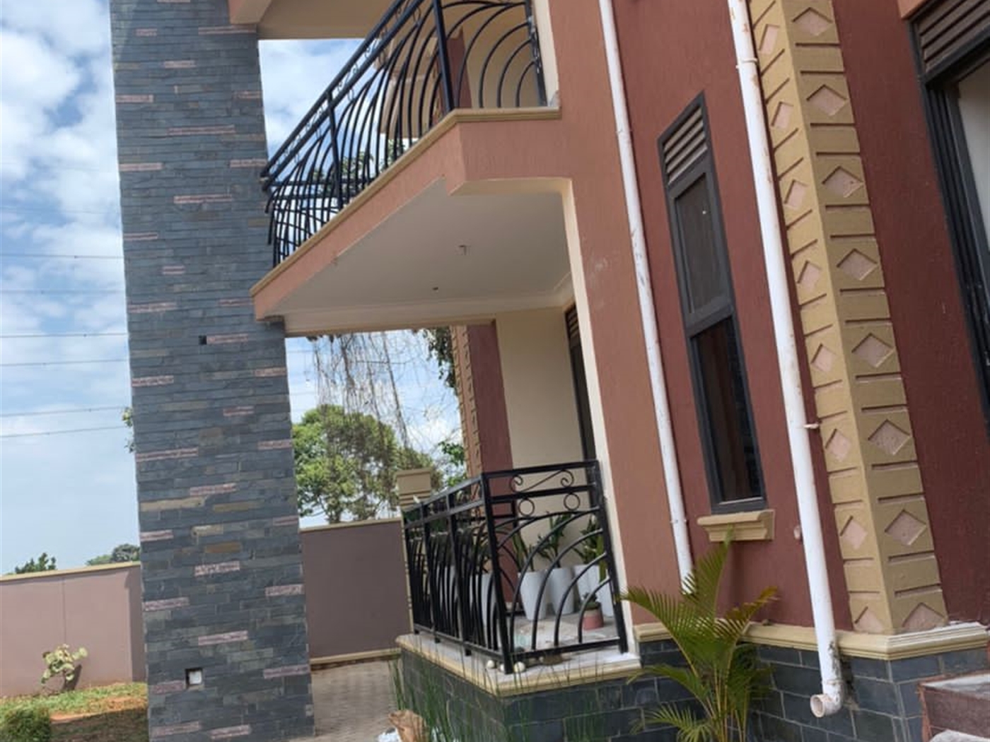 Storeyed house for sale in Najjera Wakiso