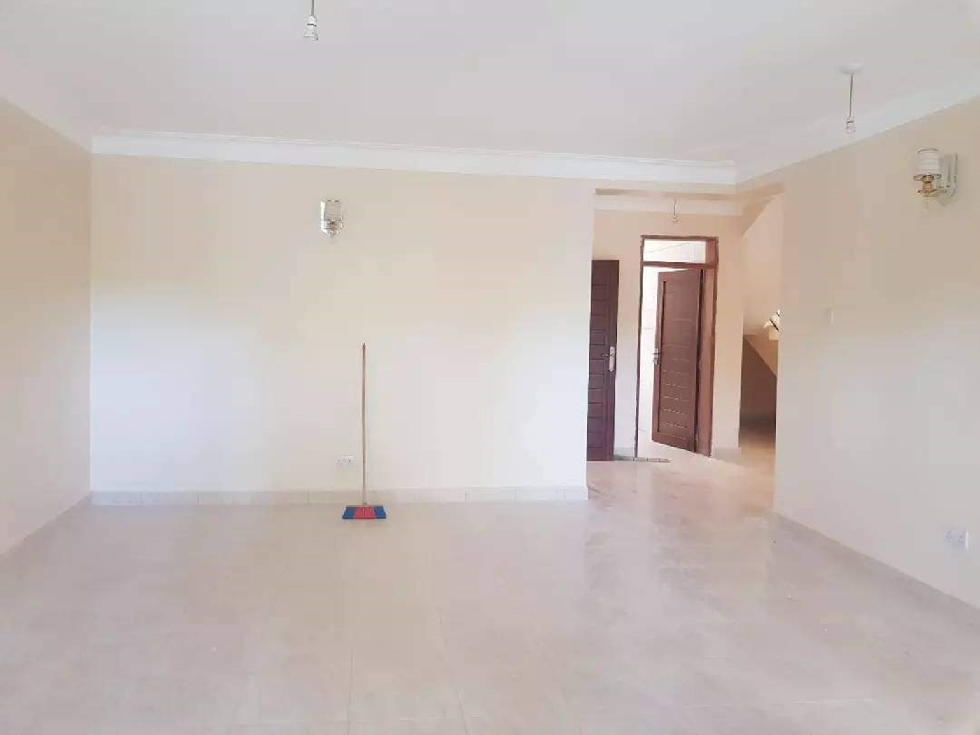 Duplex for rent in Konge Kampala