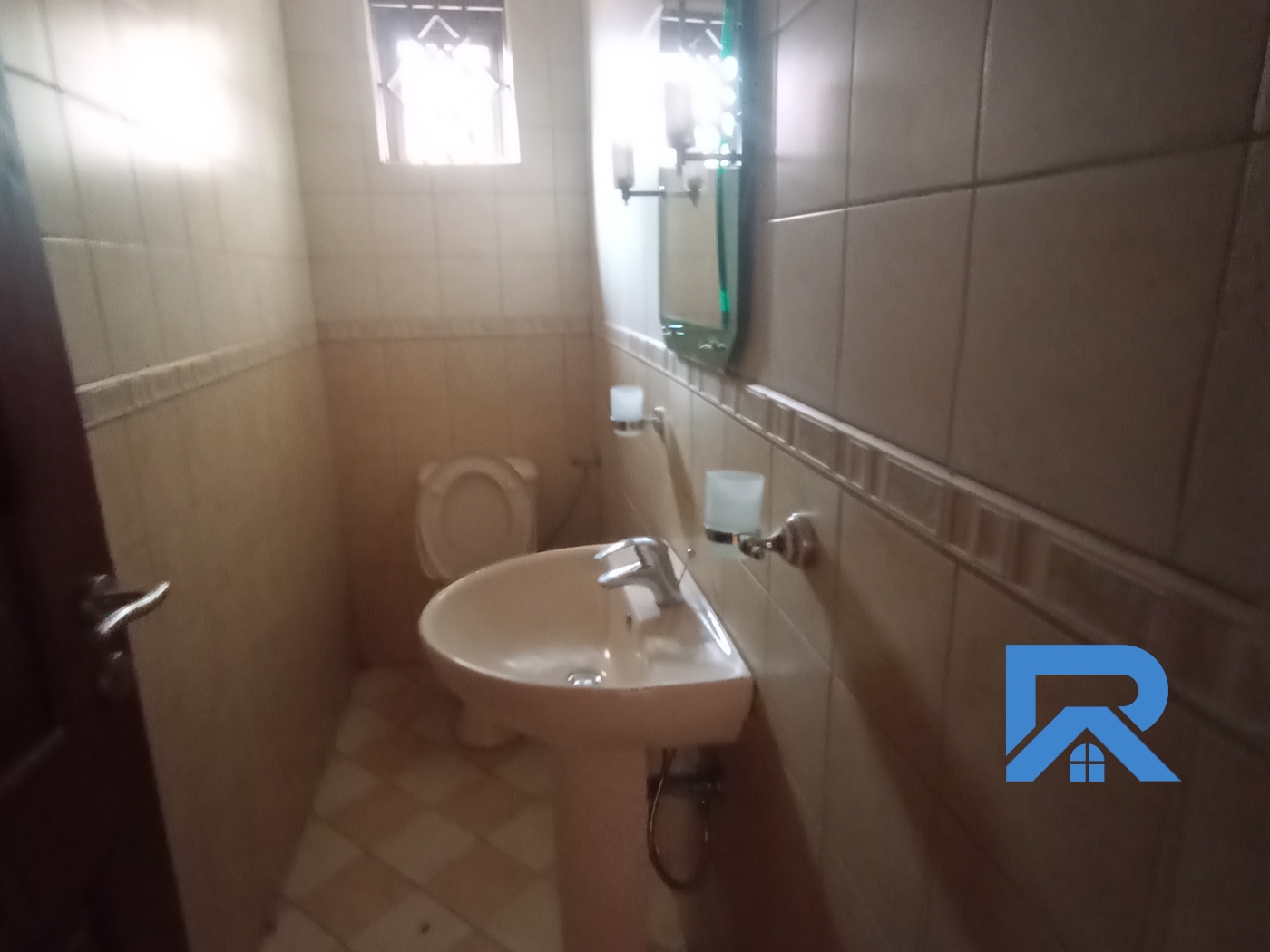 Duplex for rent in Bbunga Kampala