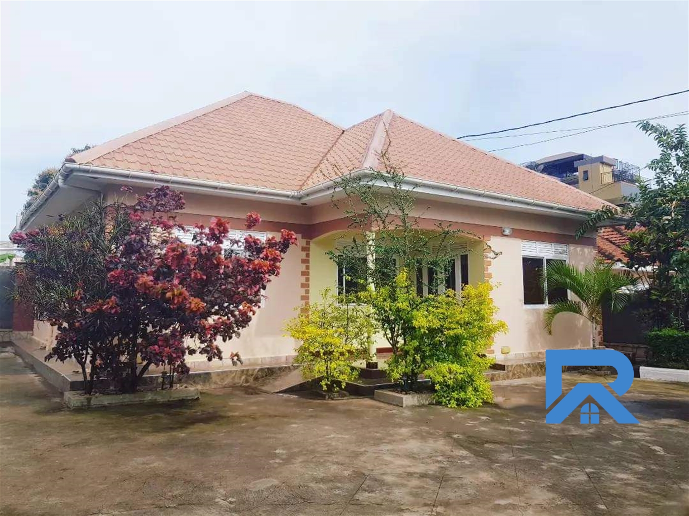 Bungalow for rent in Muyenga Kampala