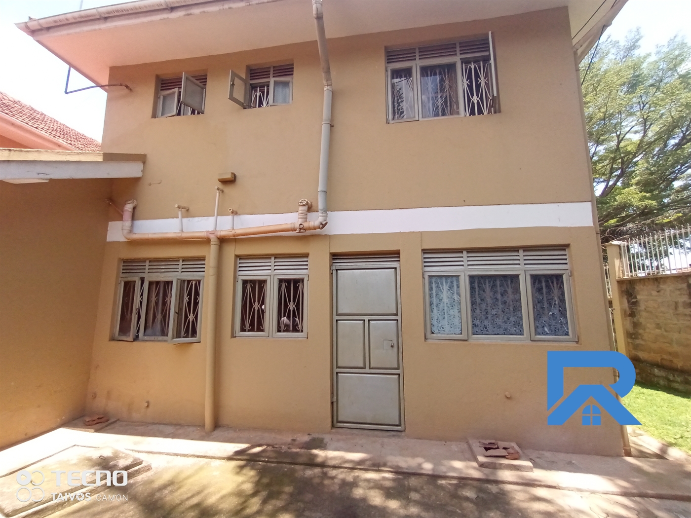 Duplex for rent in Muyenga Kampala