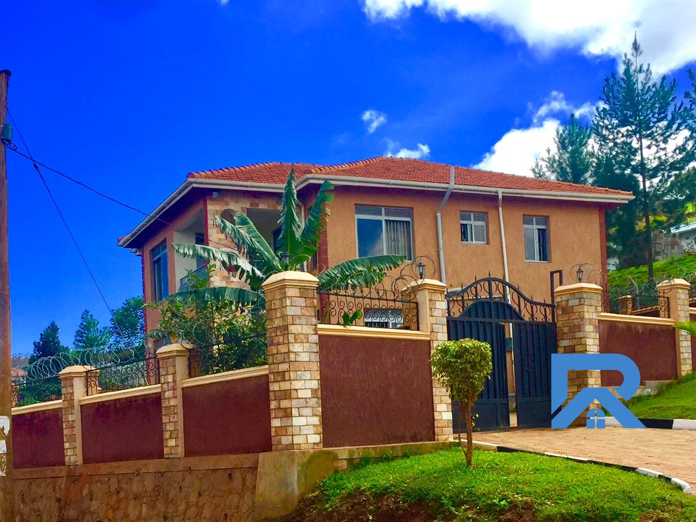 Storeyed house for rent in Akright Kampala