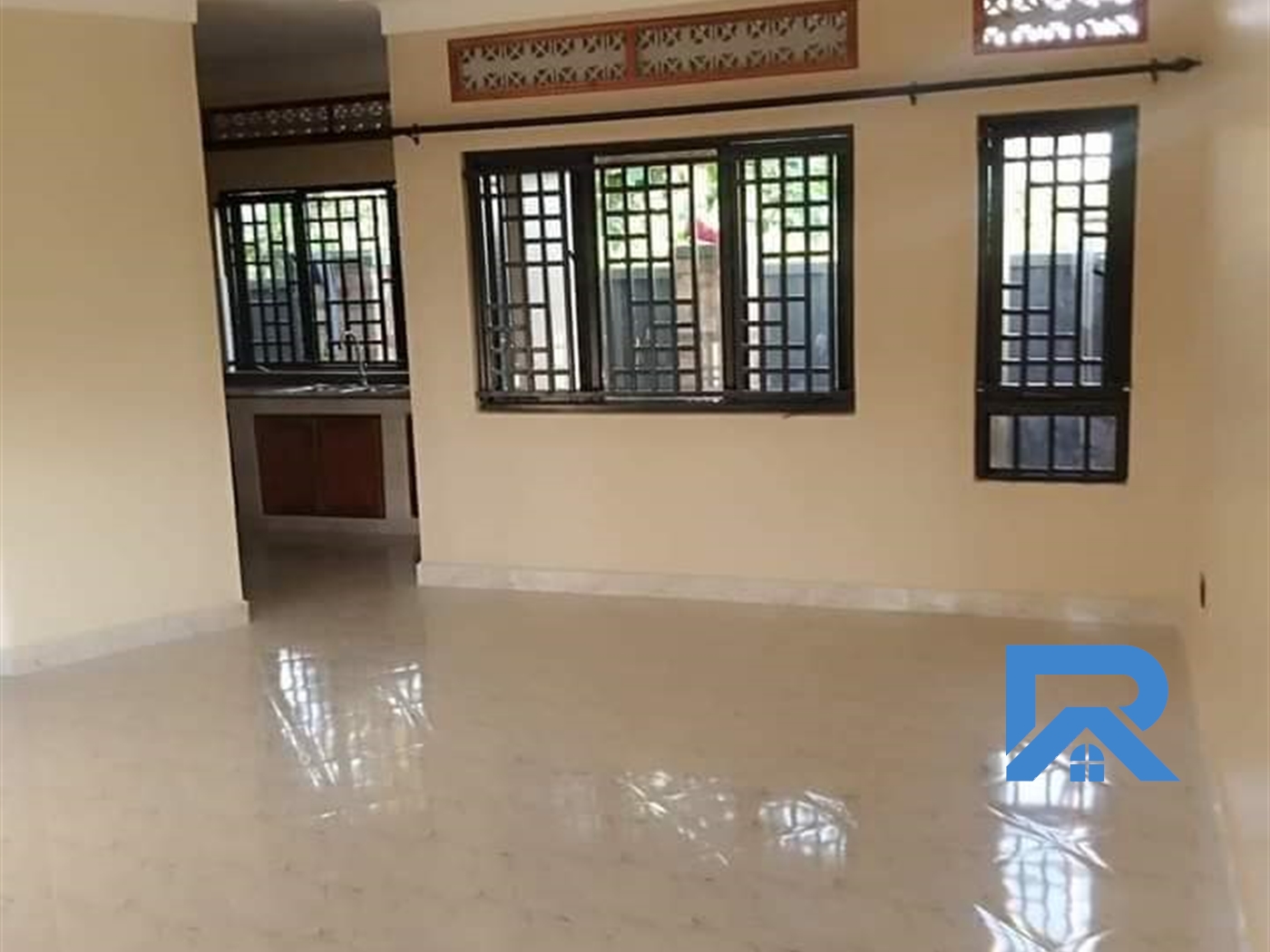 Villa for rent in Kirinya Kampala