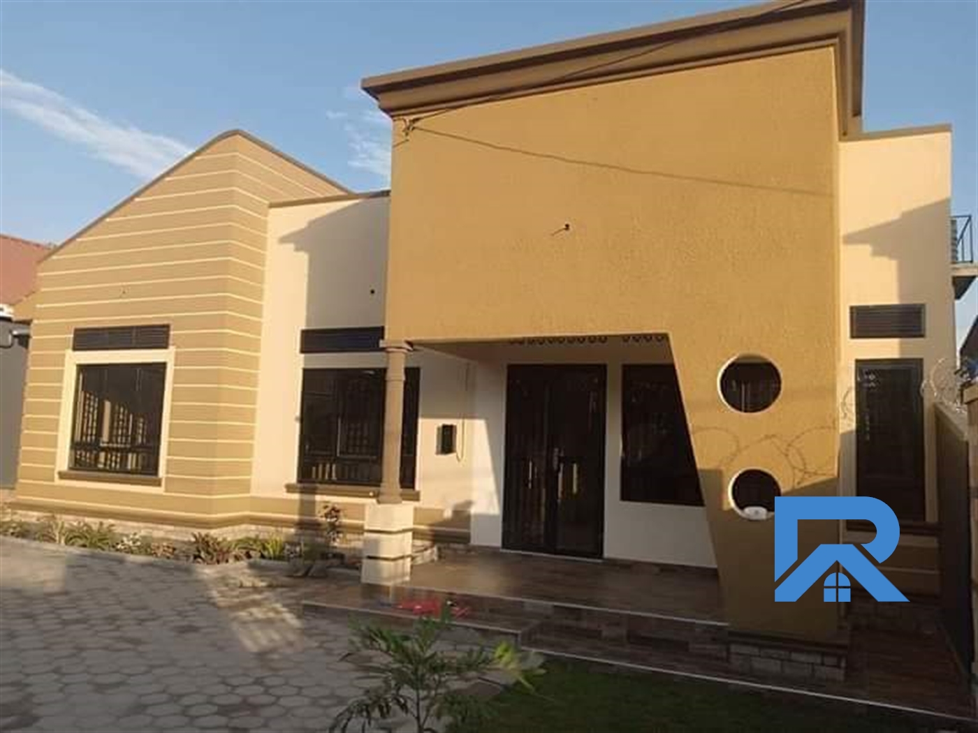 Villa for rent in Kirinya Kampala