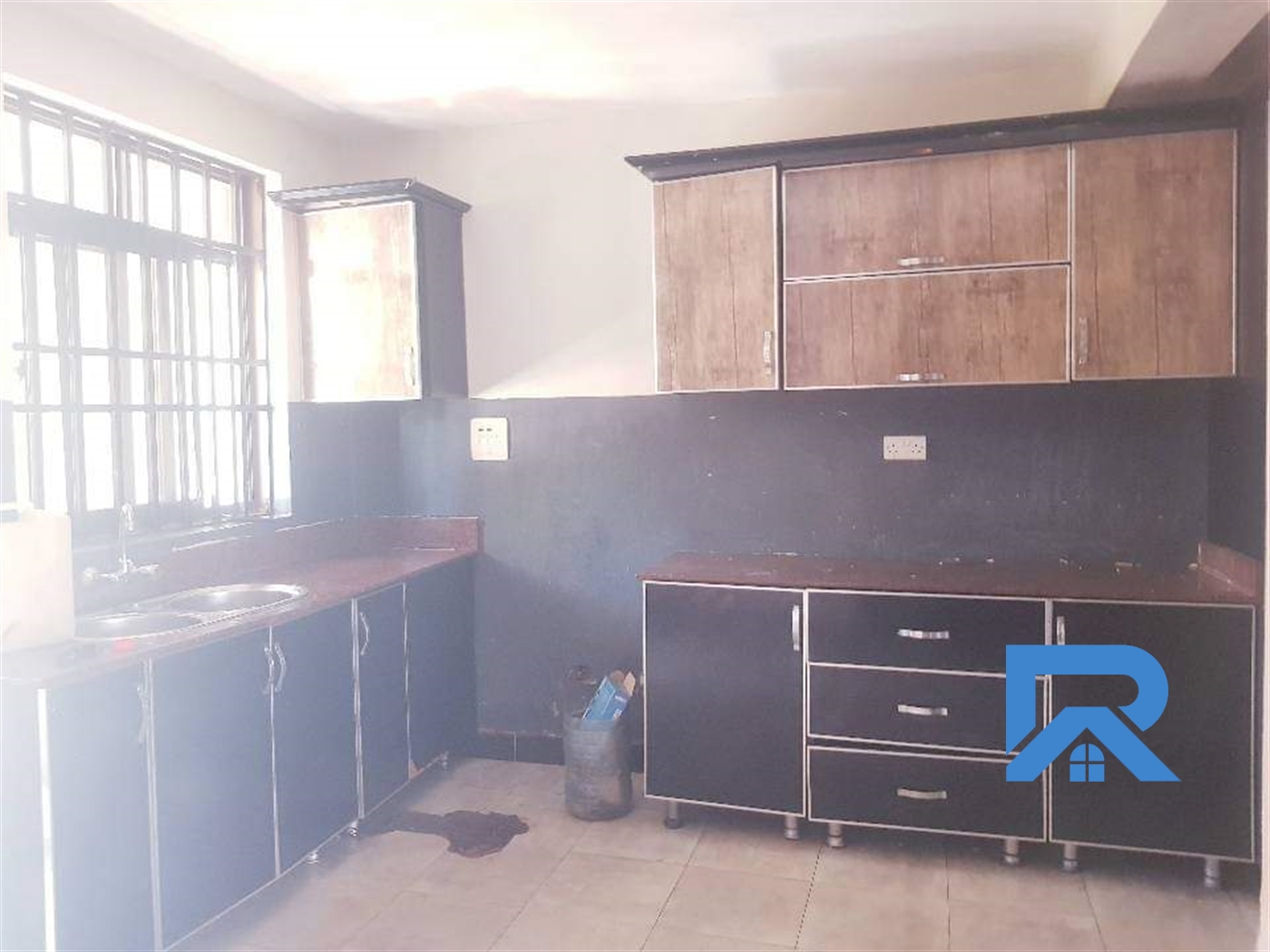 Duplex for rent in Bbunga Kampala
