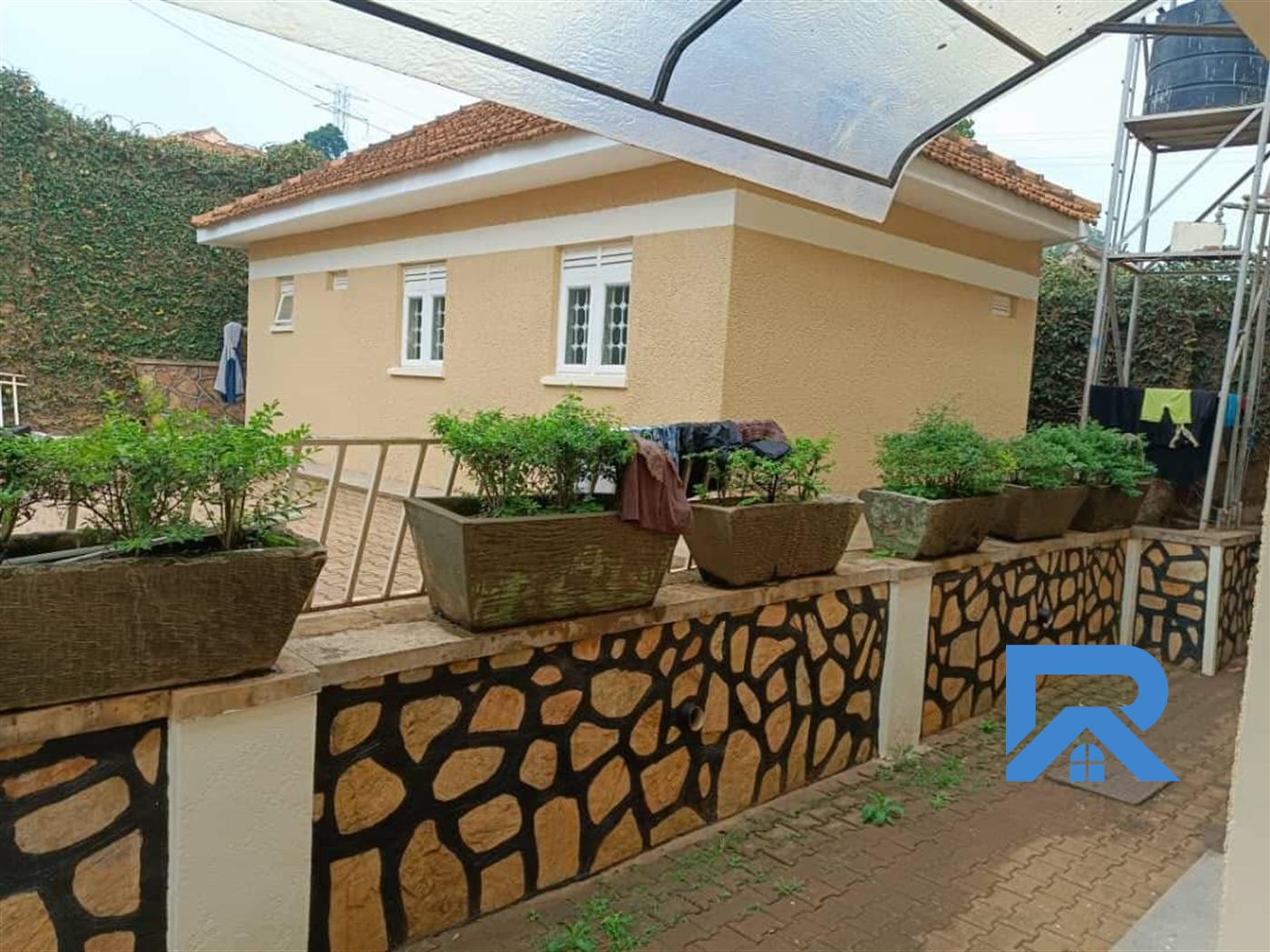 Storeyed house for rent in Ntinda Kampala