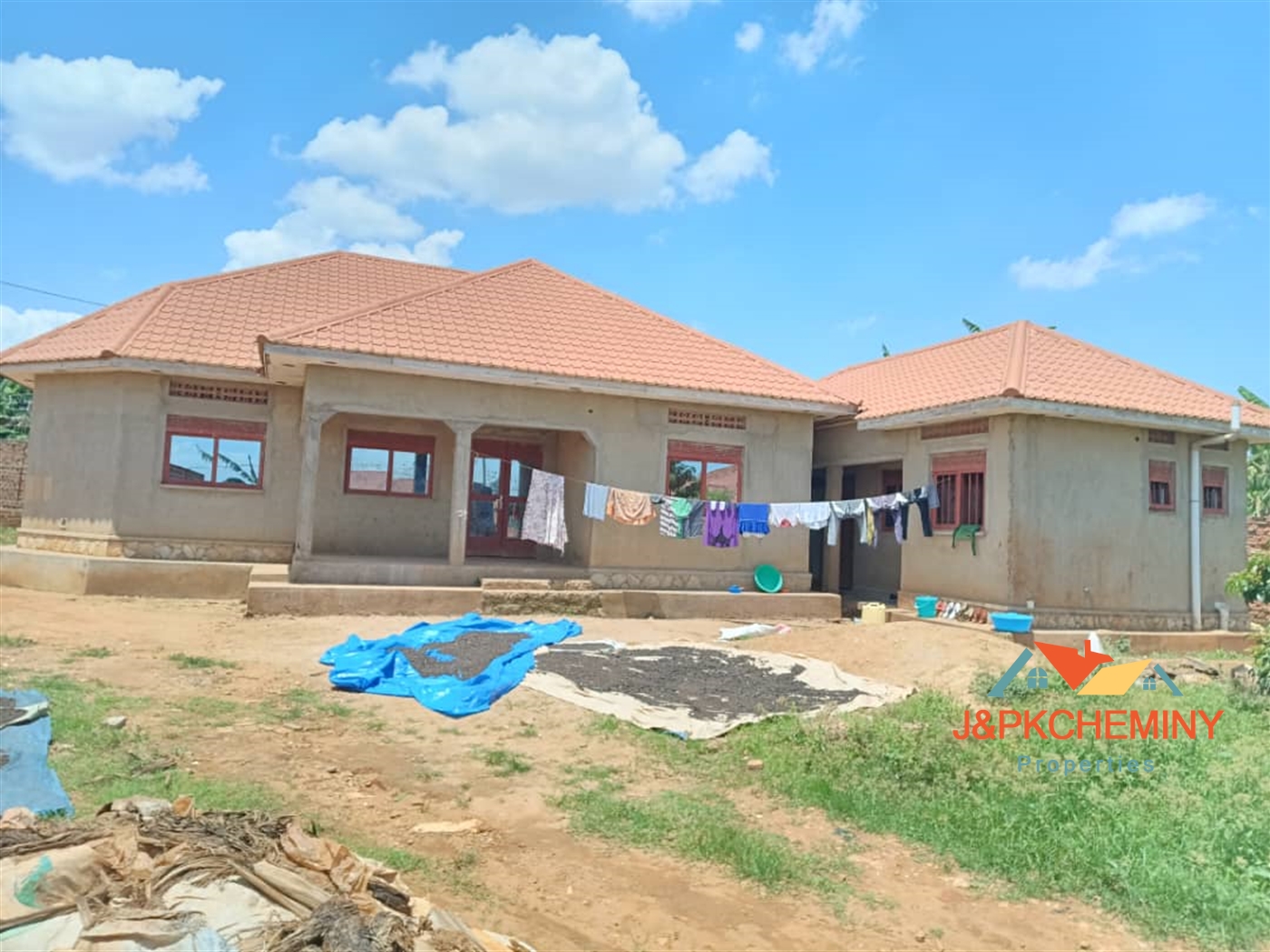 Bungalow for sale in Bweyogerere Mukono