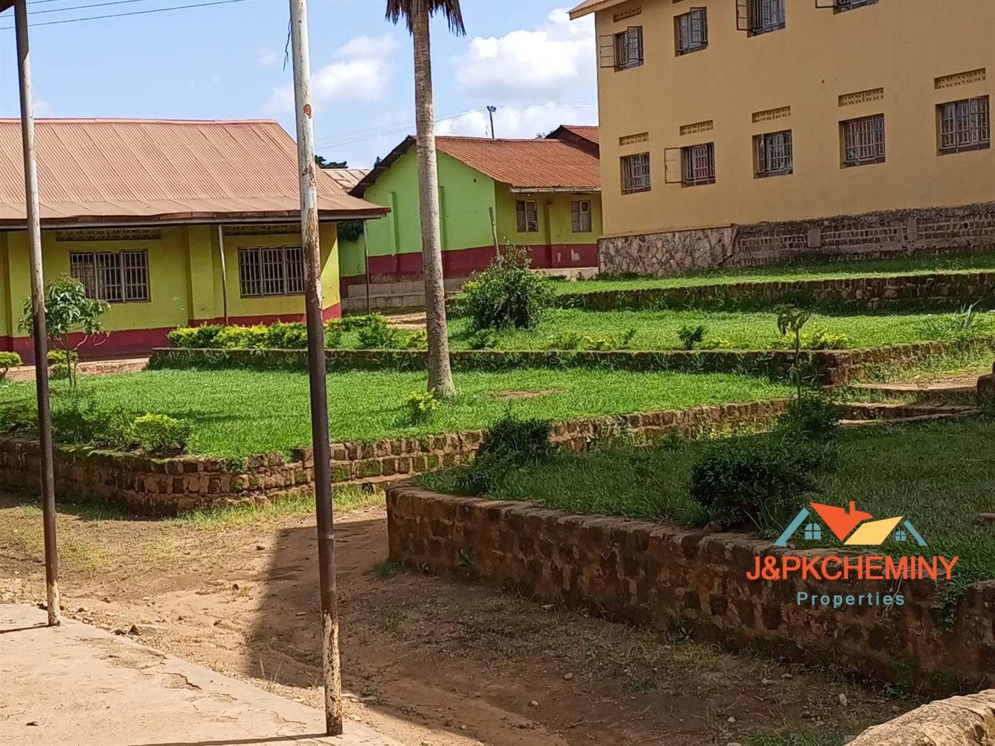 School for sale in Seeta Mukono