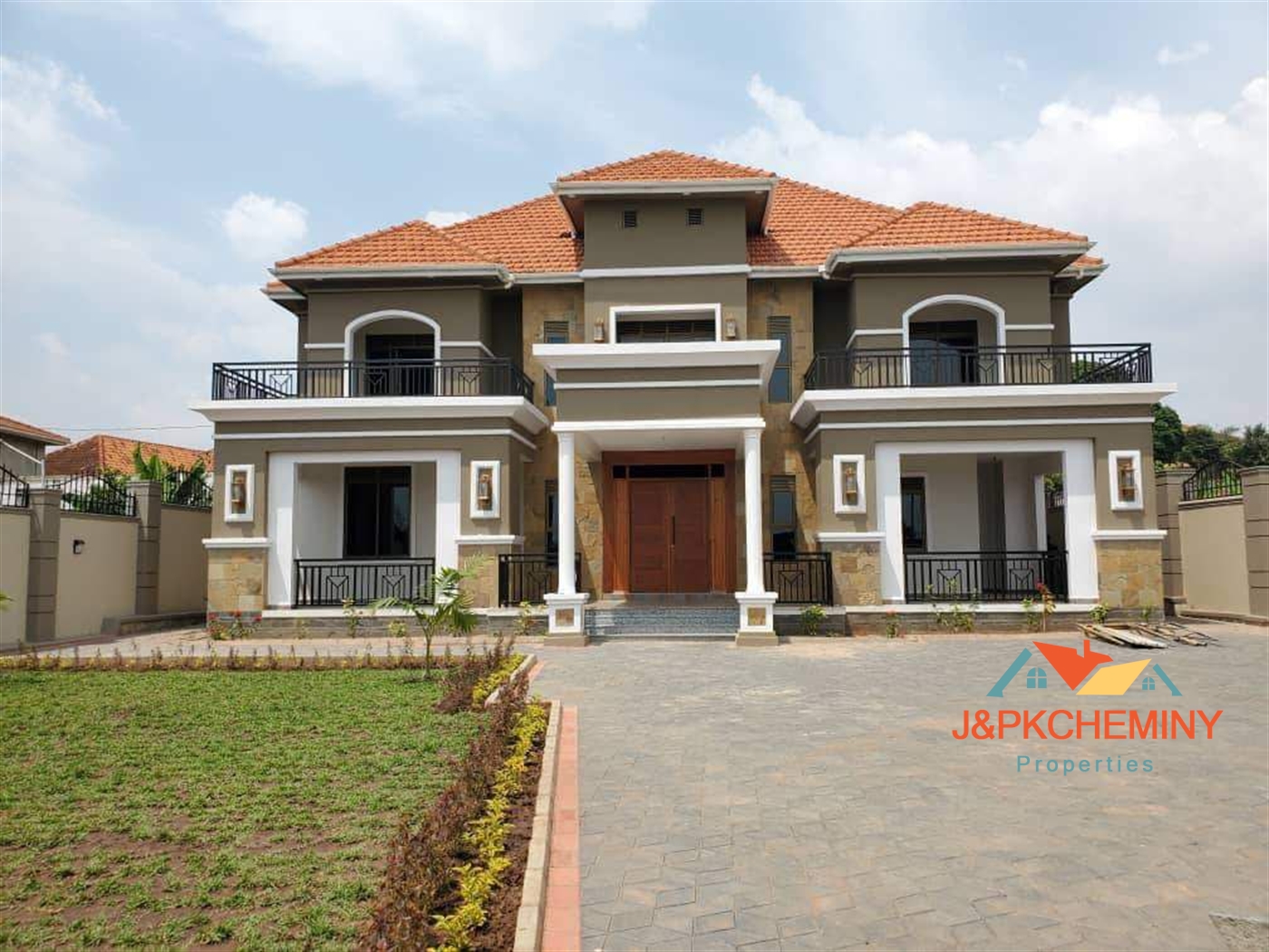 Mansion for sale in Munyonyo Kampala