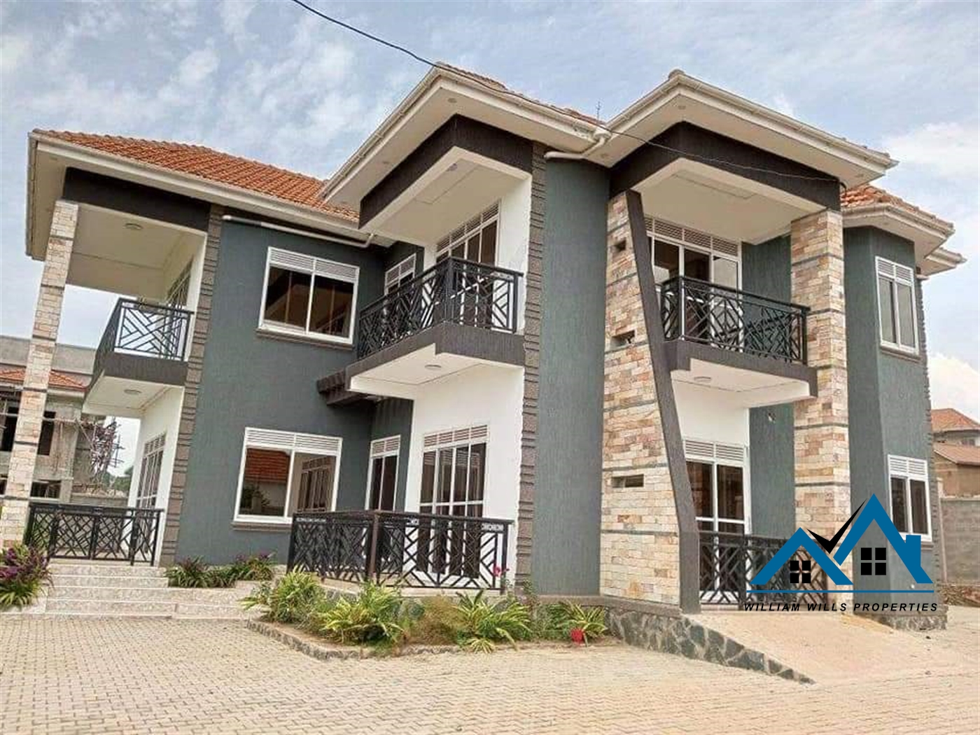 Mansion for sale in Lubowa Wakiso