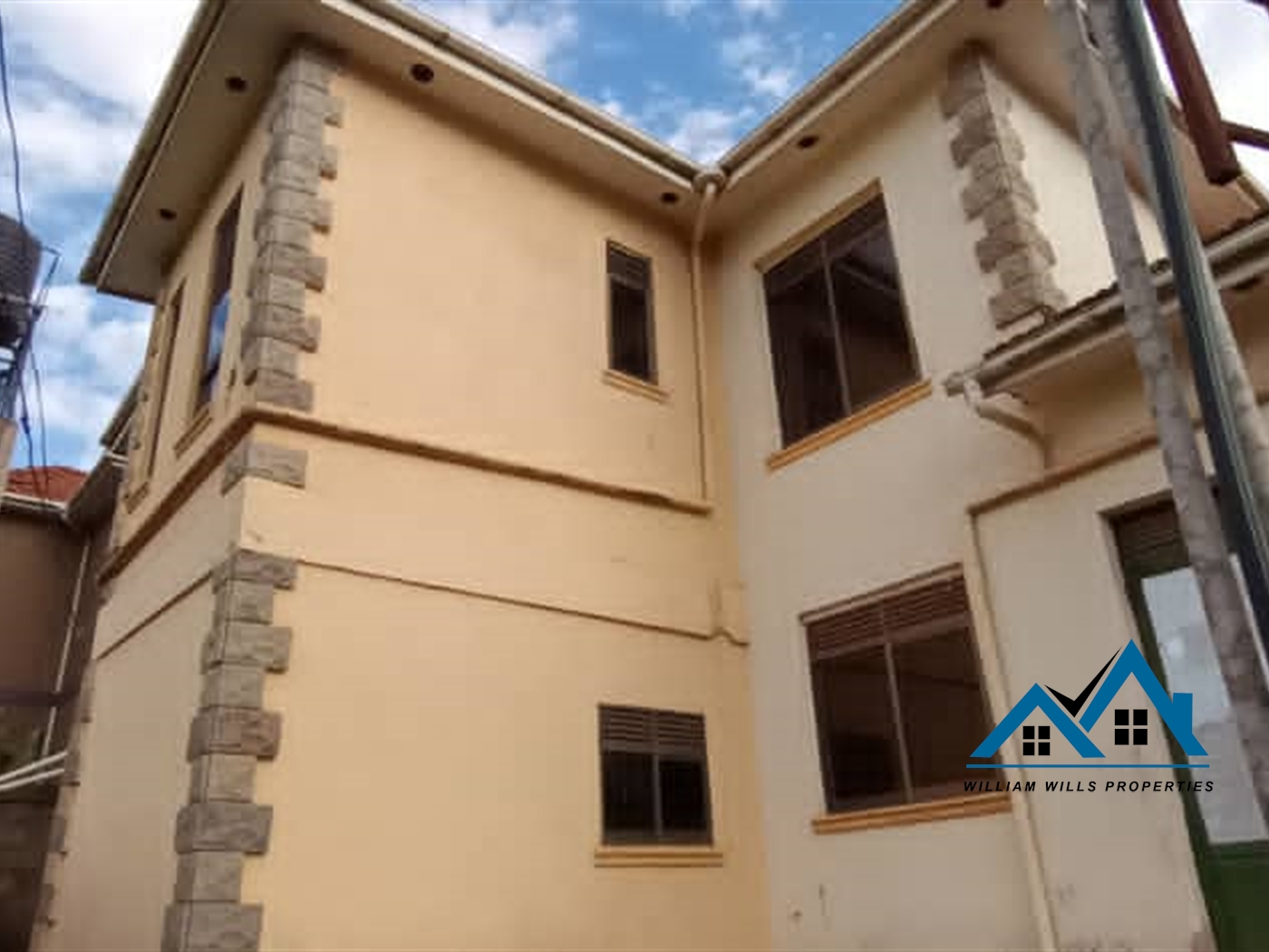 Storeyed house for sale in Namugongo Mukono