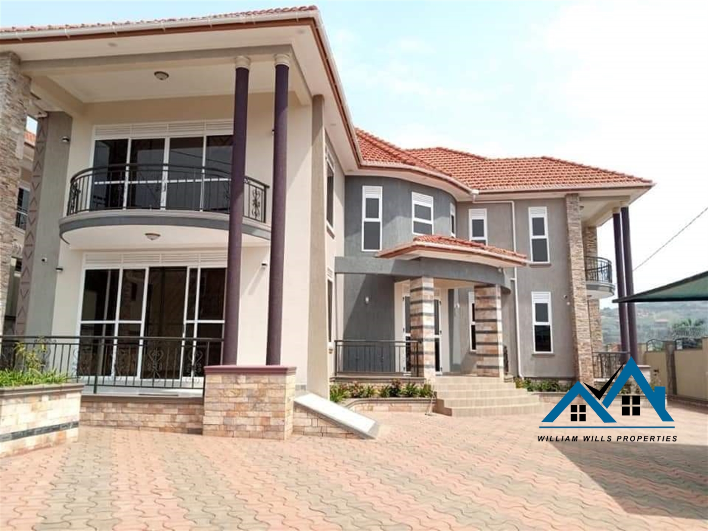 Storeyed house for sale in Bwebajja Wakiso