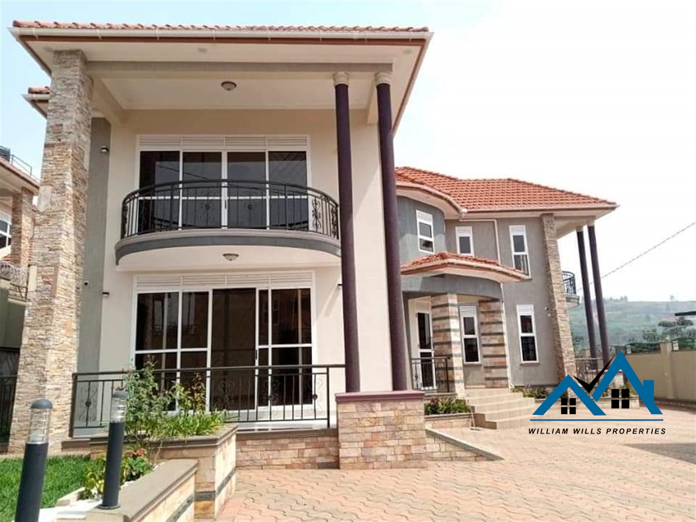 Storeyed house for sale in Bwebajja Wakiso