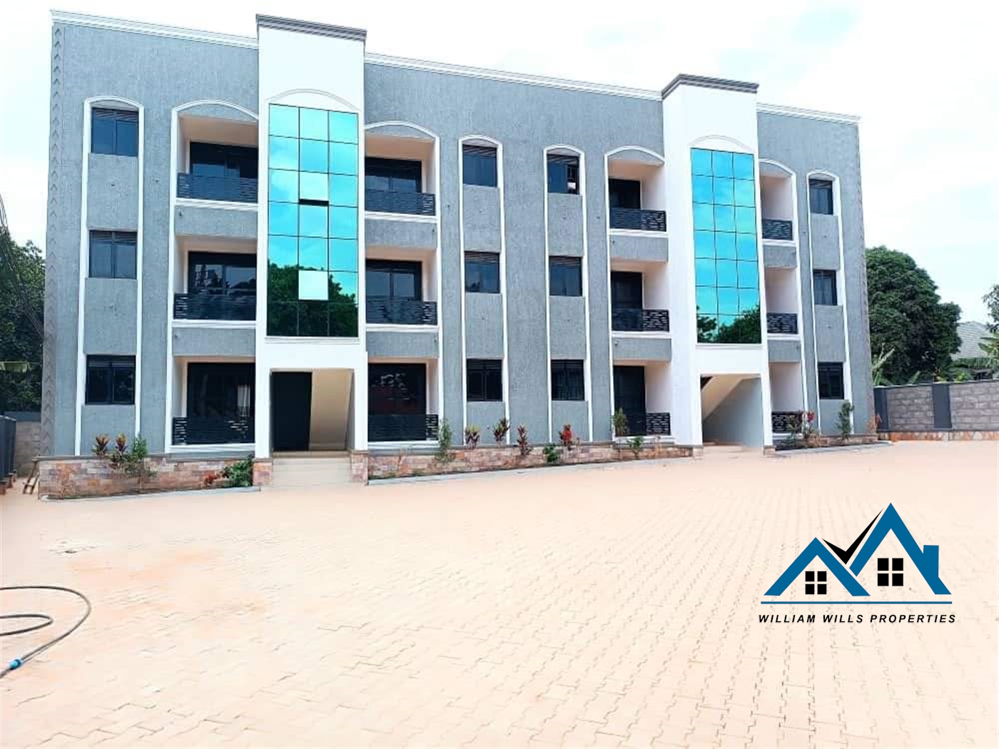 Commercial block for sale in Kira Wakiso