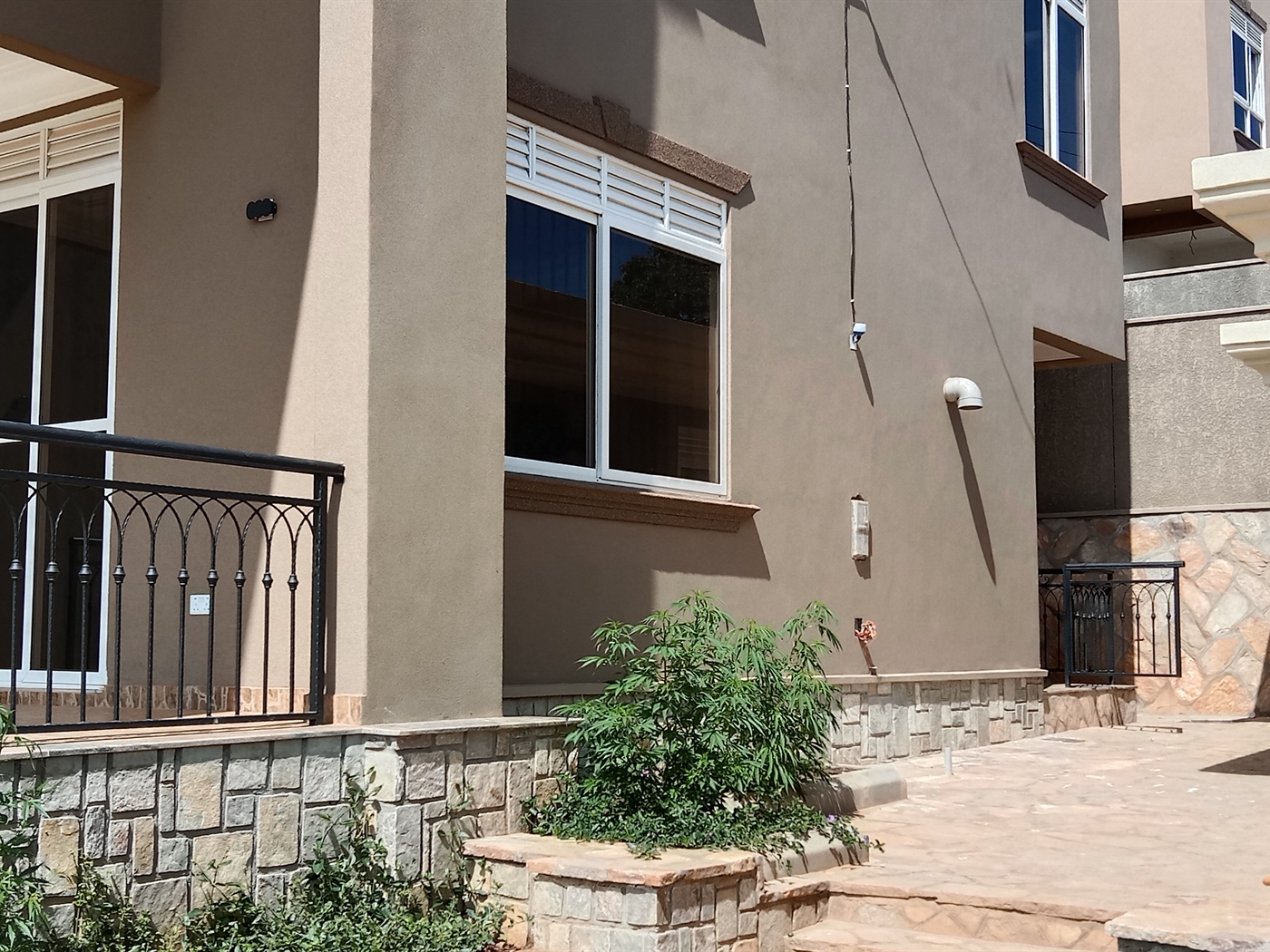 Storeyed house for sale in Munyonyo Kampala