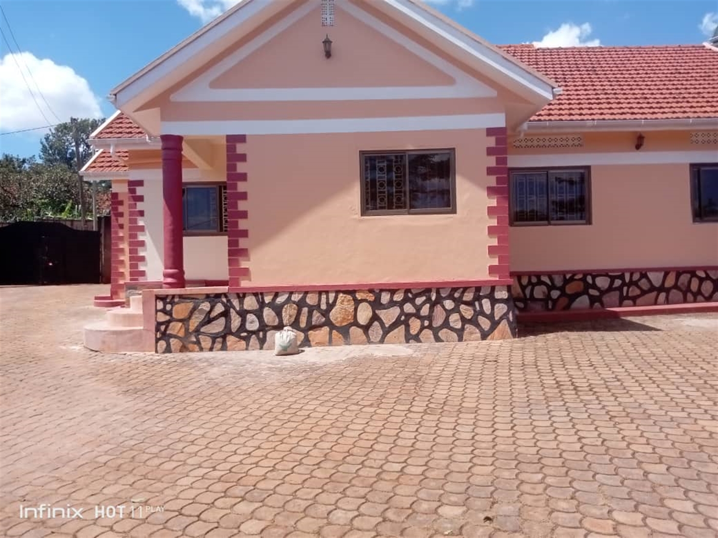 Bungalow for sale in Naguru Kampala