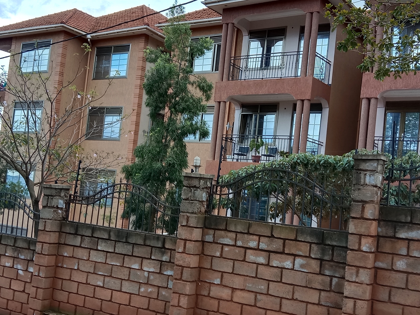 Apartment for sale in Sseguku Wakiso