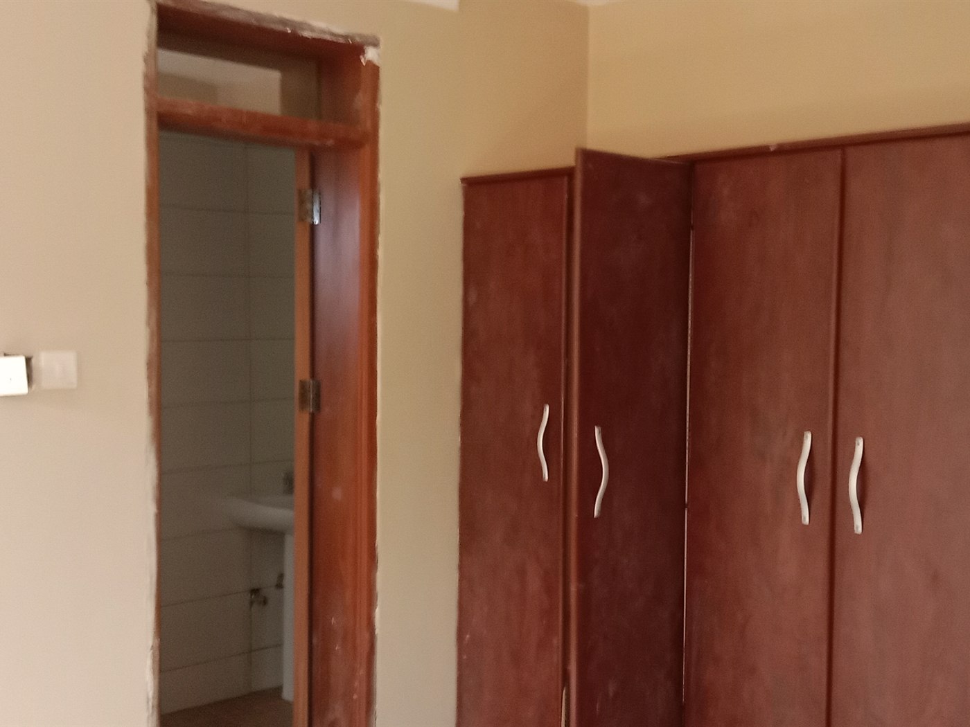 Apartment for rent in Nansana Wakiso