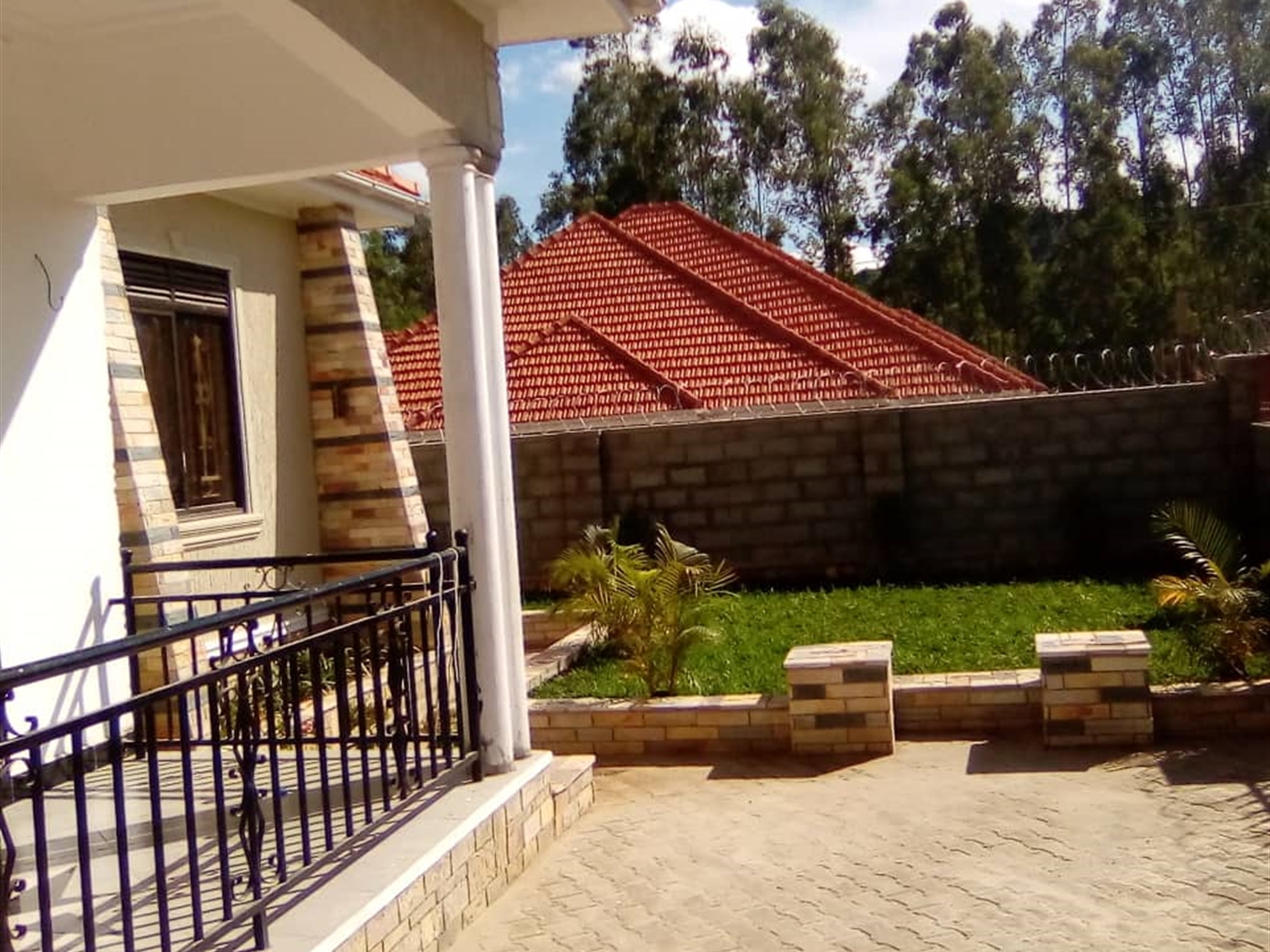 Bungalow for sale in Bwebajja Wakiso