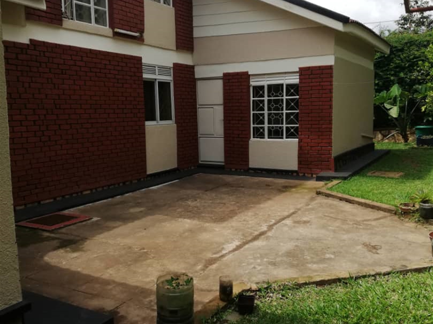 Storeyed house for sale in Kitintare Kampala