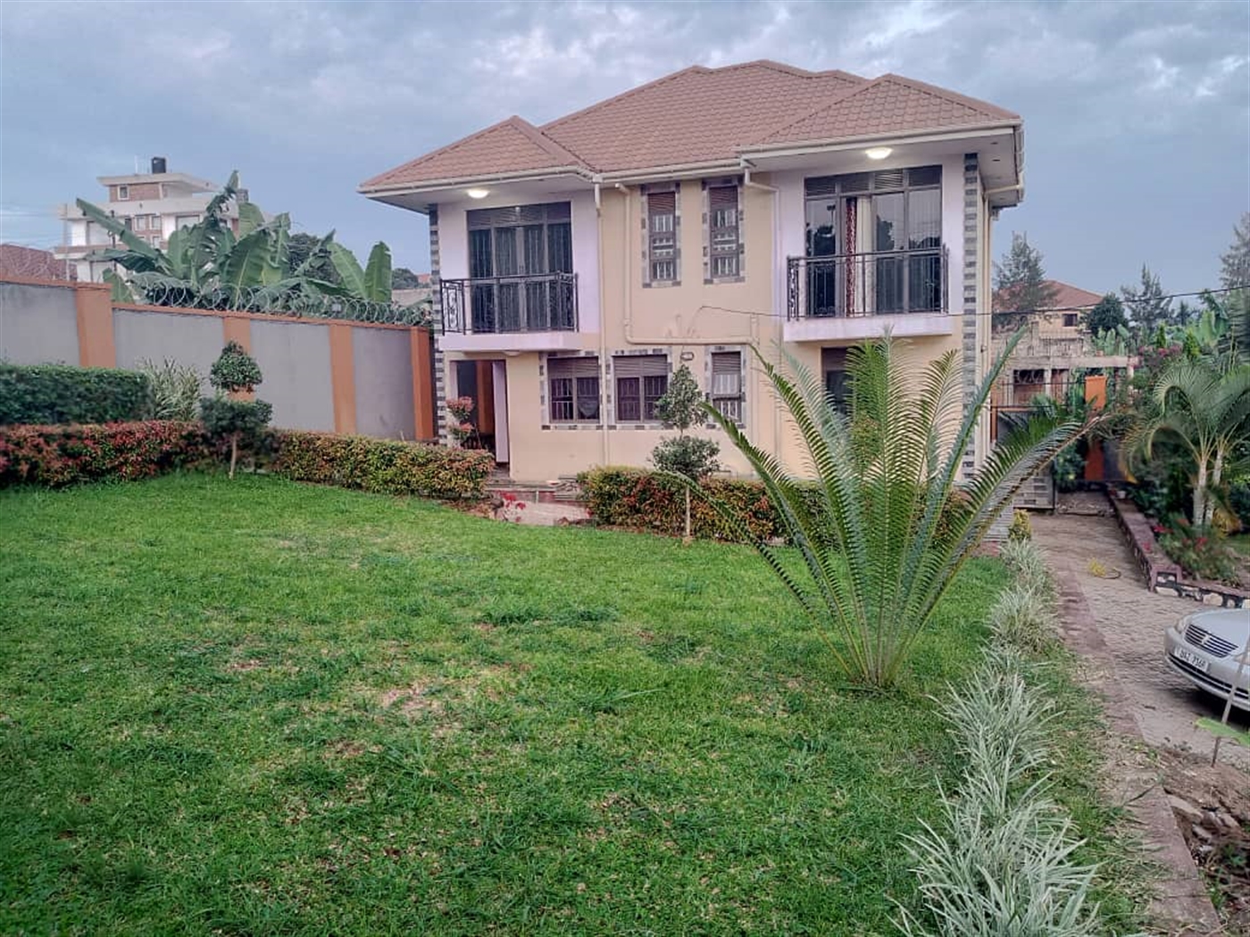 Storeyed house for rent in Lubowa Wakiso