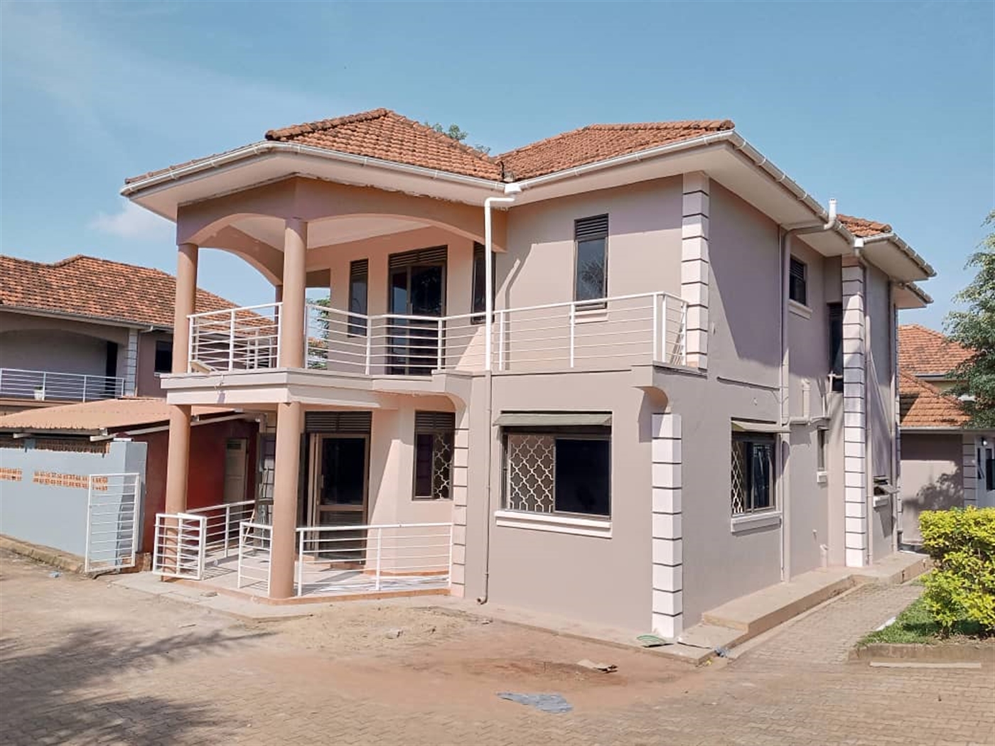 Storeyed house for rent in Ntinda Kampala