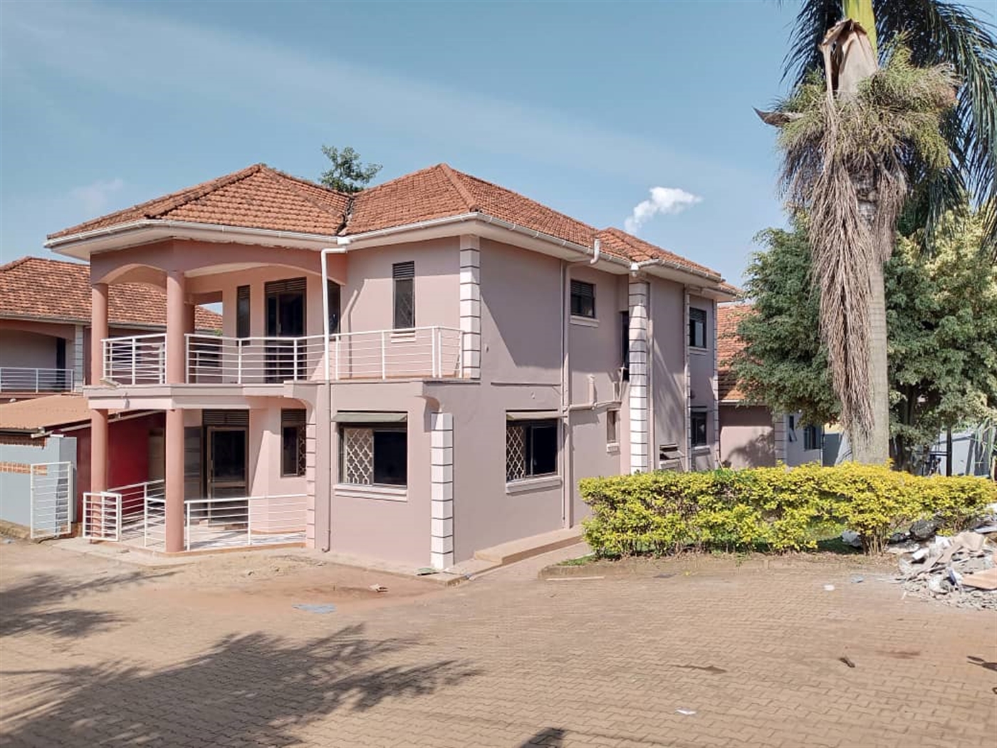 Storeyed house for rent in Ntinda Kampala