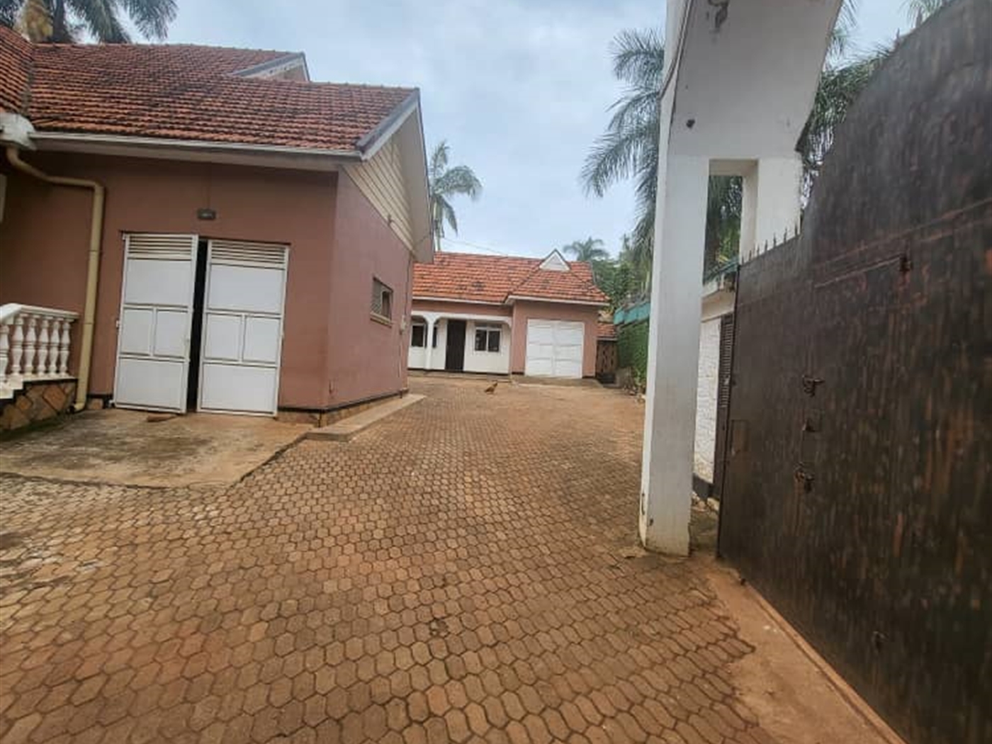 Bungalow for sale in Muyenga Kampala