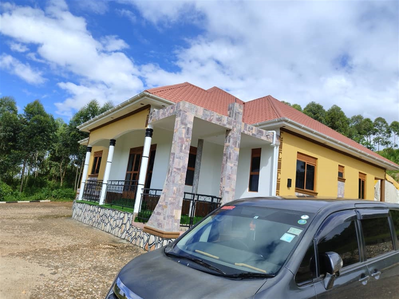 Bungalow for sale in Kamuvobe Mityana