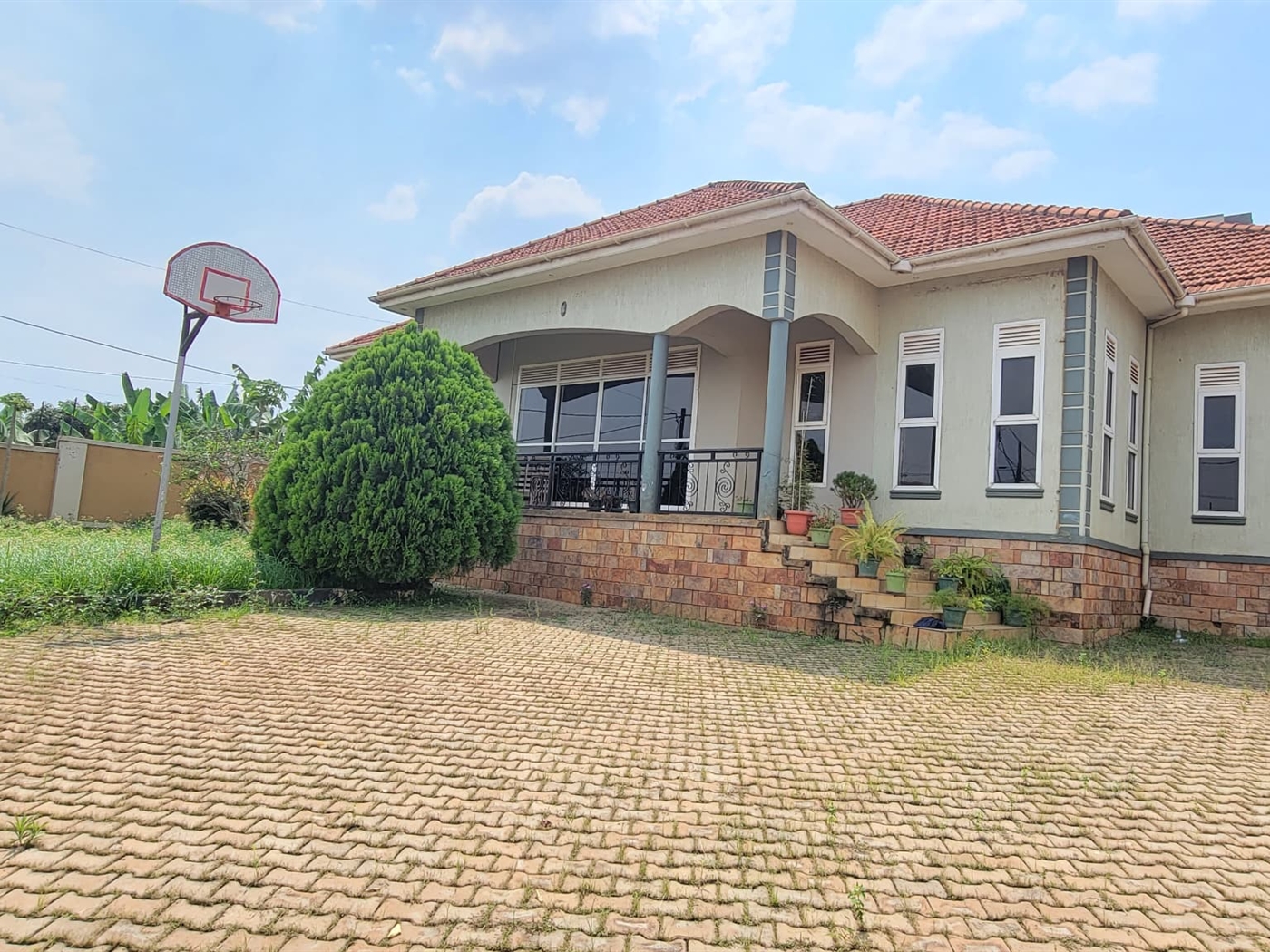 Bungalow for sale in Naalya Wakiso