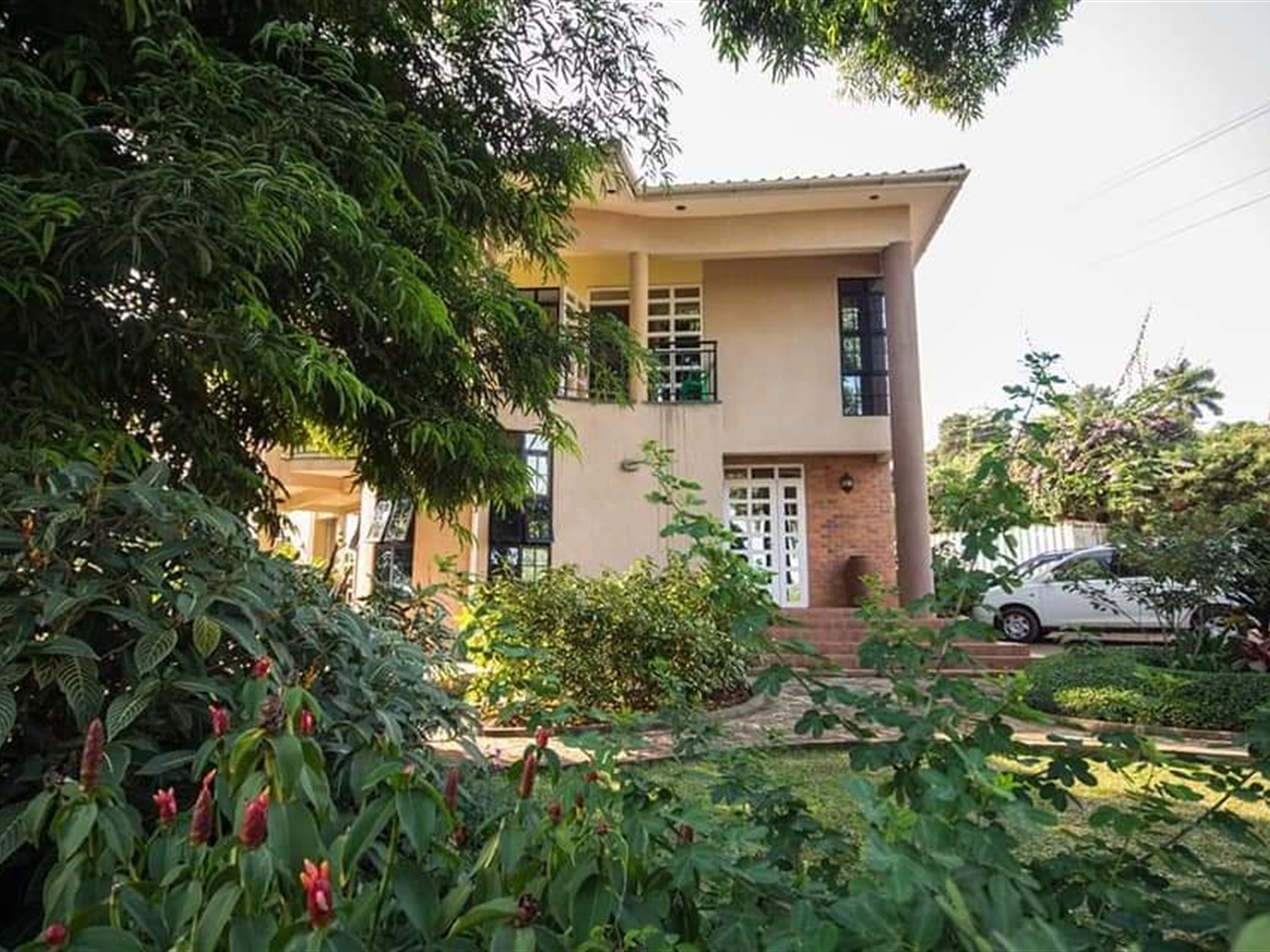 Storeyed house for sale in Mutungo Kampala