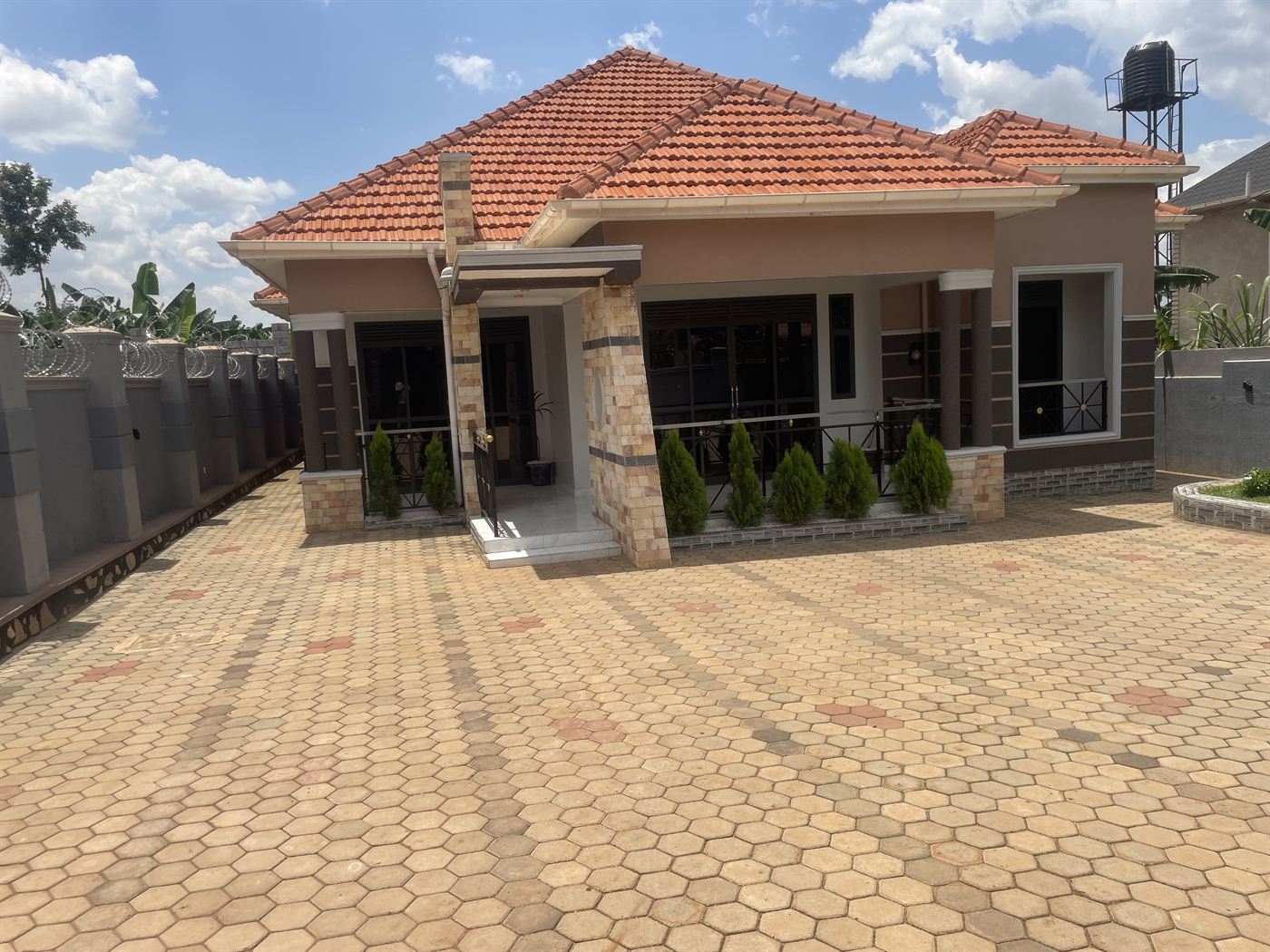 Bungalow for sale in Kimwanyi Wakiso