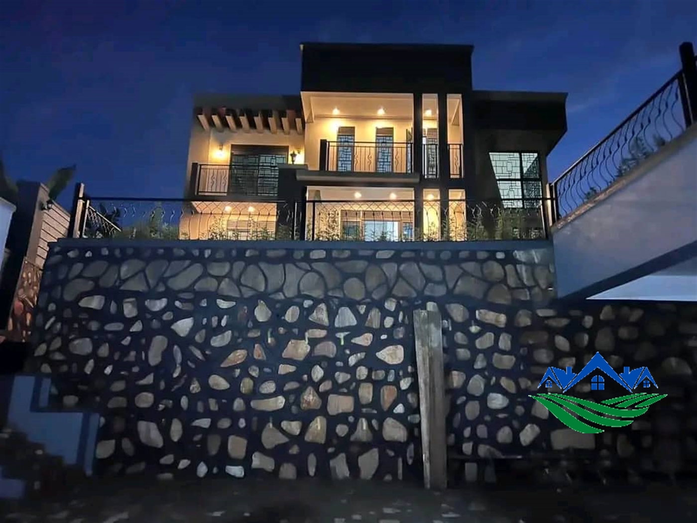 Villa for sale in Kyanja Wakiso