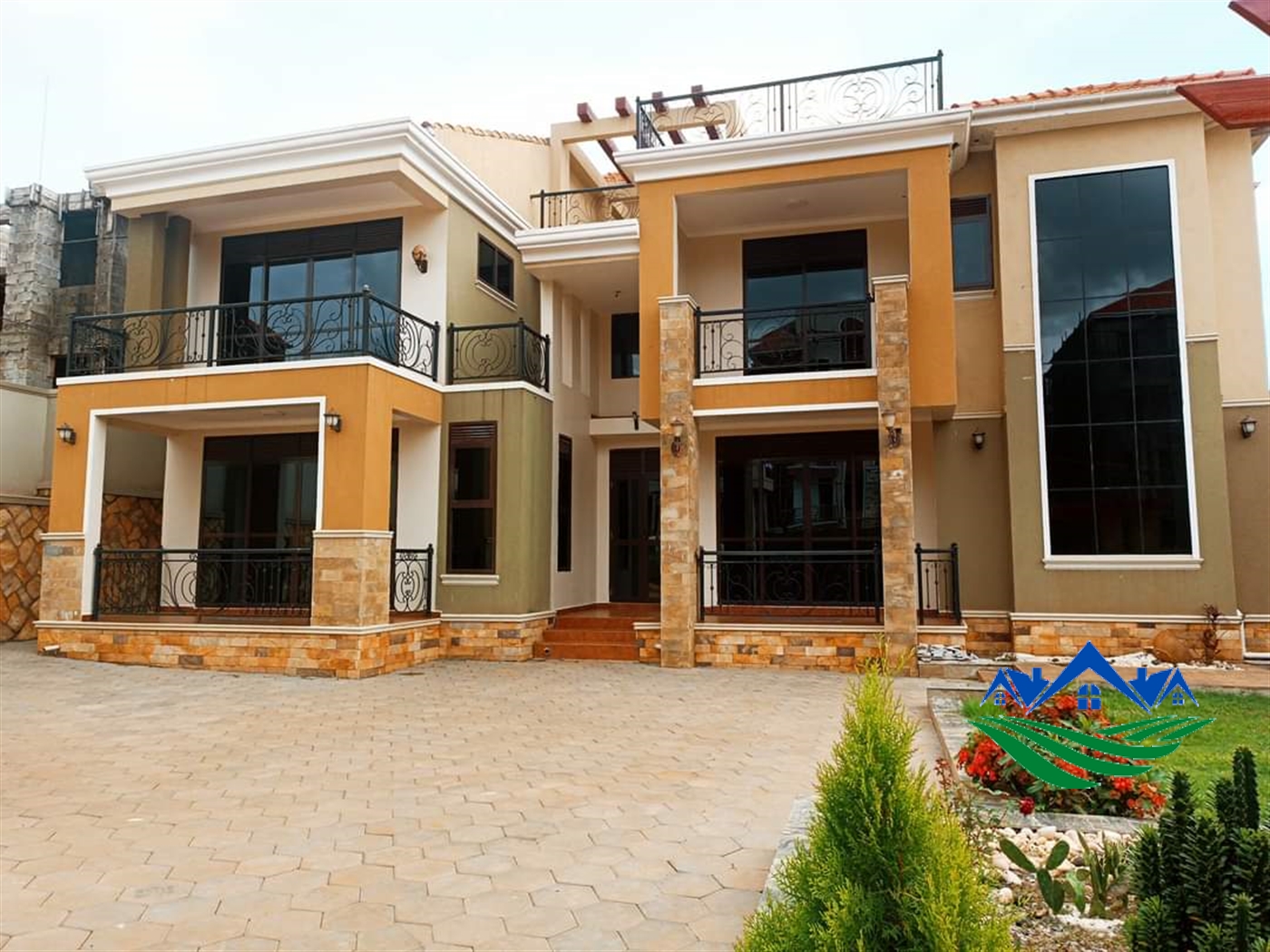 Mansion for sale in Kyanja Wakiso