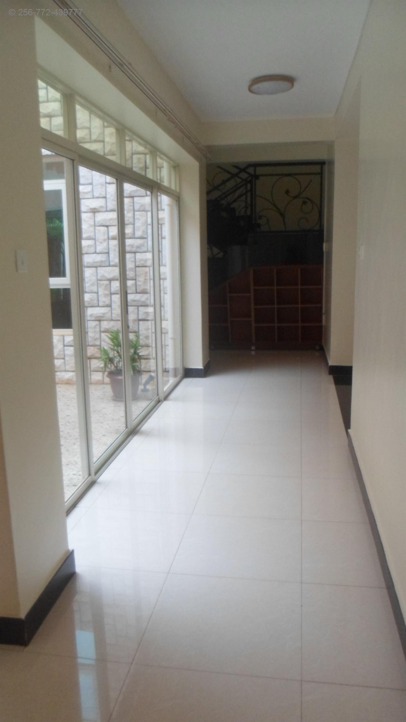 Villa for rent in Munyonyo Kampala