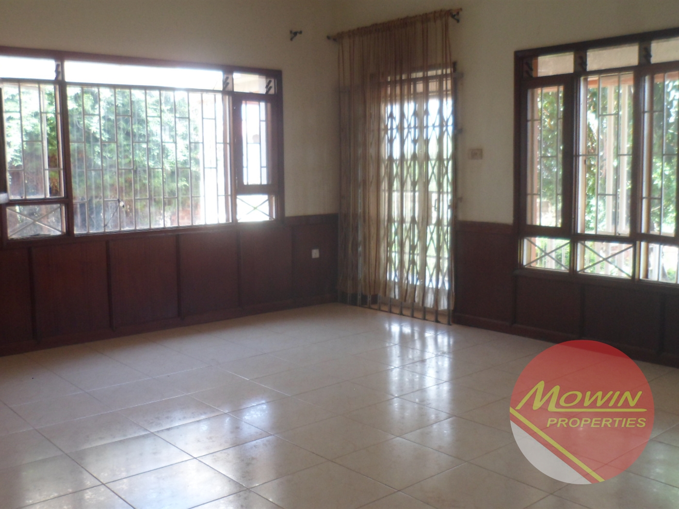 Bungalow for rent in Makindye Kampala