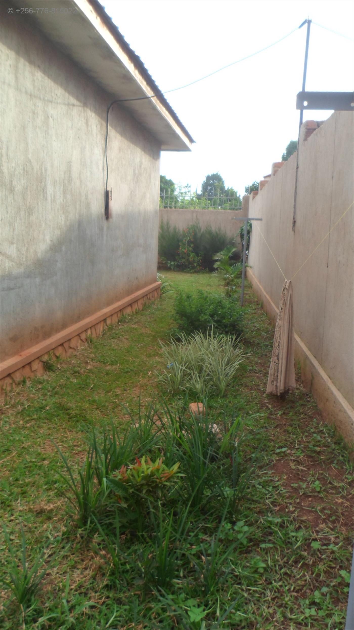 Bungalow for sale in Kasangati Wakiso