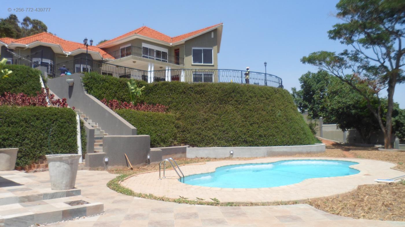 Villa for rent in Lubowa Wakiso