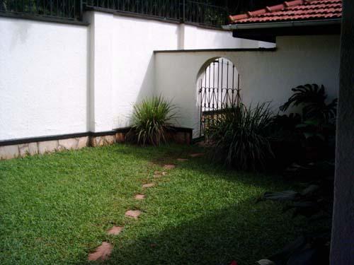 Bungalow for rent in Kololo Kampala